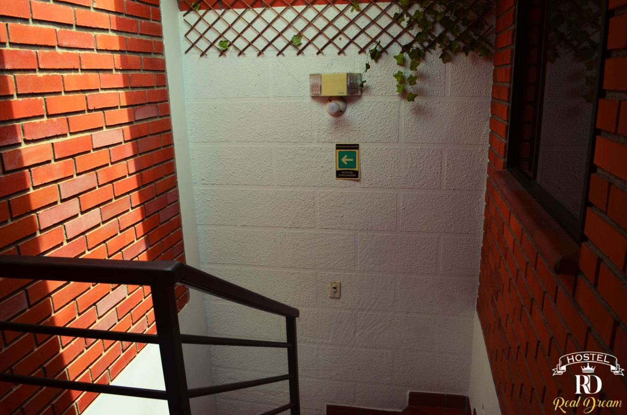 Real Dream Hostel San Gil Bagian luar foto