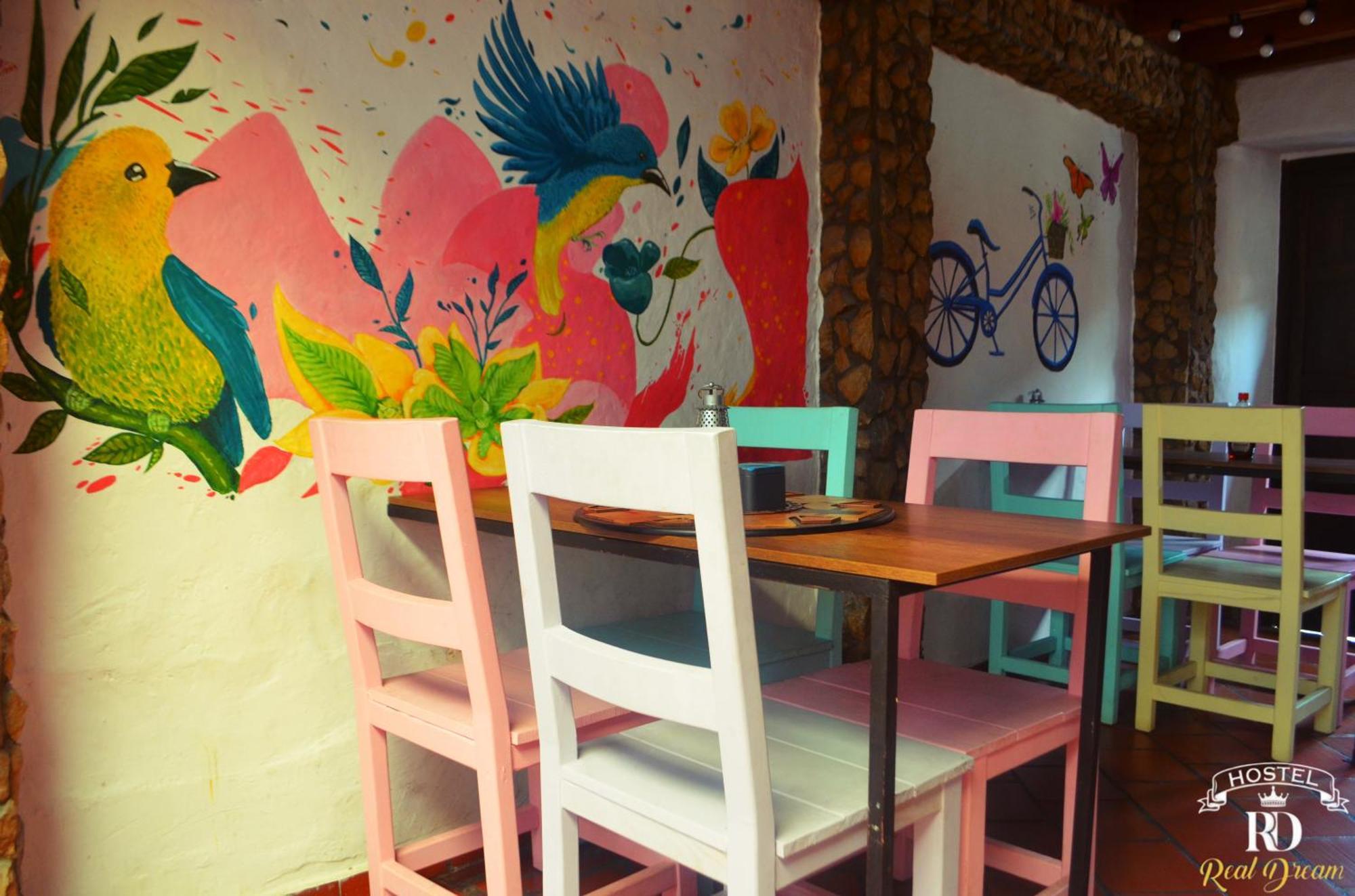 Real Dream Hostel San Gil Bagian luar foto