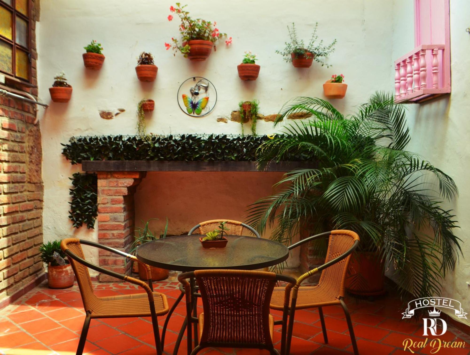 Real Dream Hostel San Gil Bagian luar foto